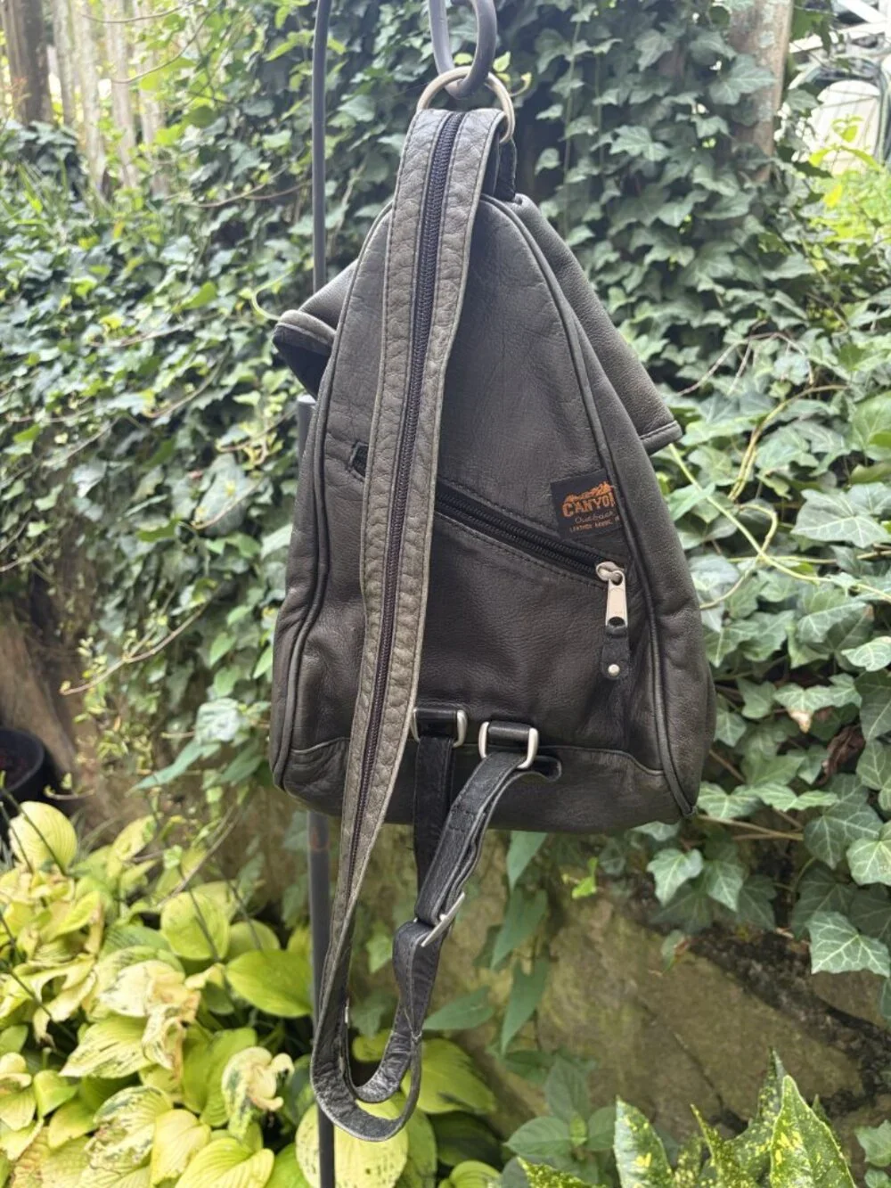Canyon Outback Green Leather Convertible Crossbody Sling Backpack Bag 90s VTG
